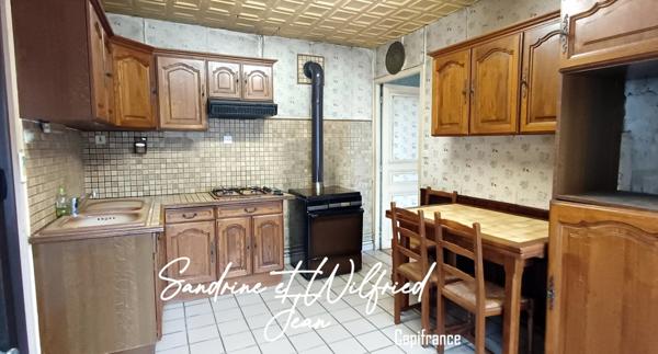 VERNON (27) Quartier Fieschi - Maisonnette à rénover - Terrain 456m² - garage