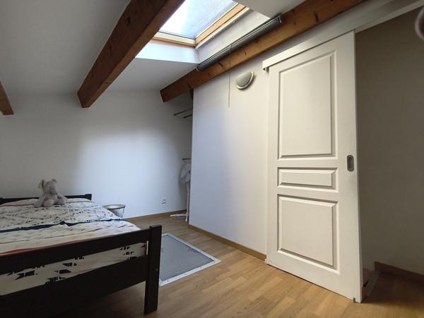 Charmant T3 rénové avec terrasse - proche gare et quais