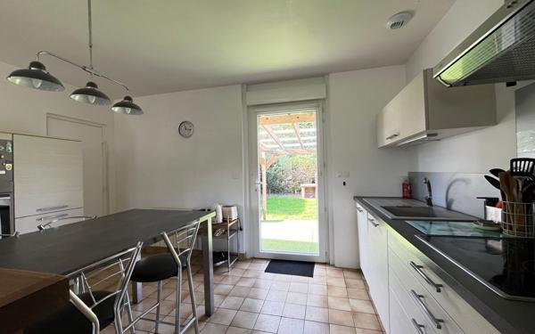 Maison à vendre    6 pièces •  Radon