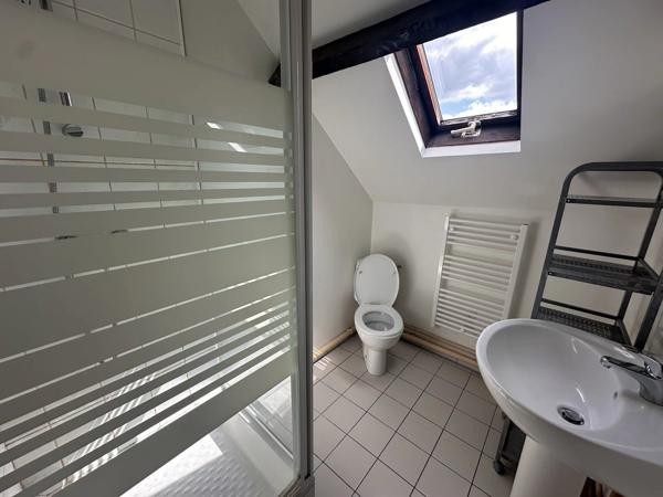 Location                                                      Appartement
                        
                     1 pièces                      17 m2                     à Saint-Quentin