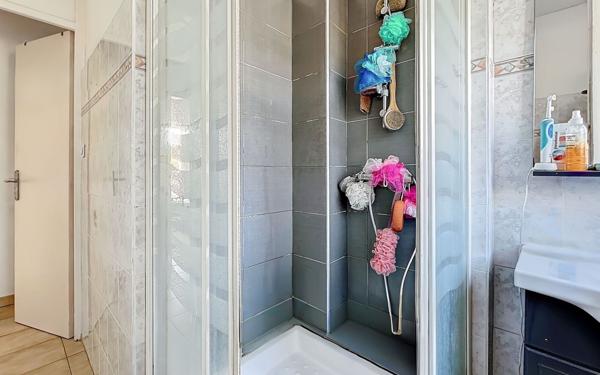 Appartement à vendre    3 pièces • 54,65 m2 Fréjus