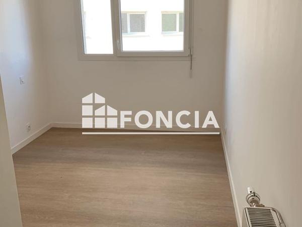 Location Appartement 3 pièces 57.42 m² - 11 RUE YVES GILOUX Brest 29200