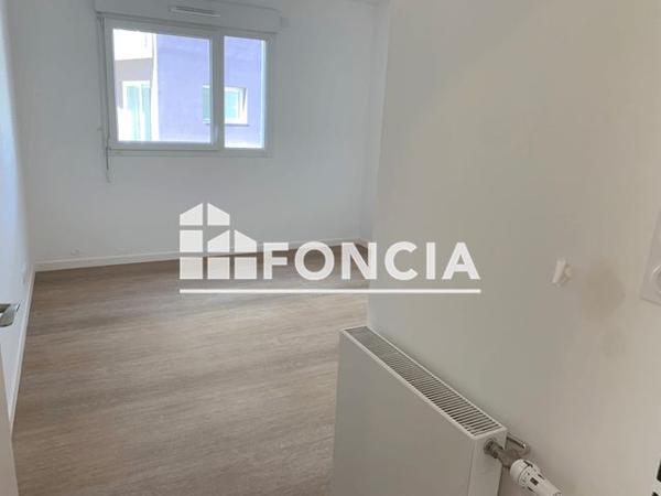 Location Appartement 3 pièces 57.42 m² - 11 RUE YVES GILOUX Brest 29200