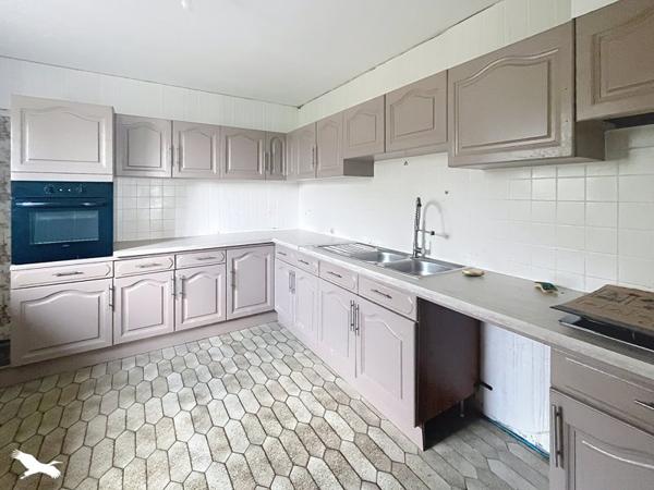 Maison à vendre 129 600 € Naves 6 p 143 m² DPE F