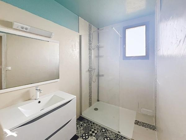 Maison à vendre 129 600 € Naves 6 p 143 m² DPE F