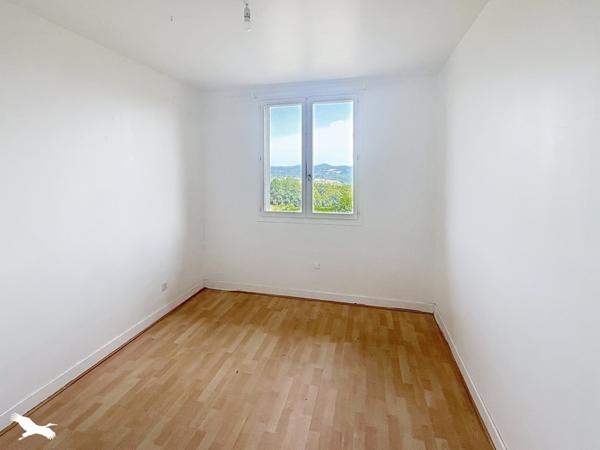 Maison à vendre 129 600 € Naves 6 p 143 m² DPE F