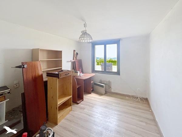Maison à vendre 129 600 € Naves 6 p 143 m² DPE F