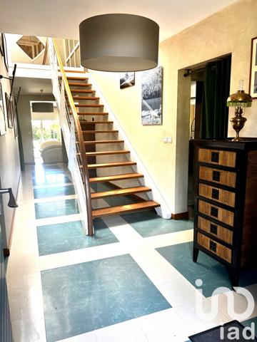 Maison à vendre 10 pièces 250 m² Lons