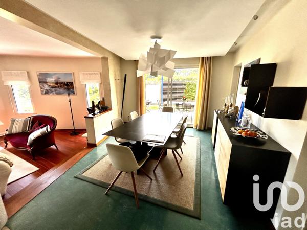 Maison à vendre 10 pièces 250 m² Lons