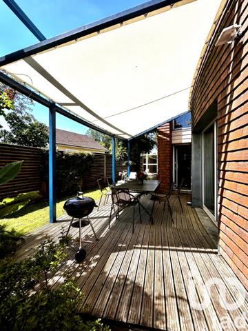 Maison à vendre 10 pièces 250 m² Lons