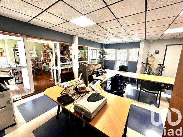 Maison à vendre 10 pièces 250 m² Lons