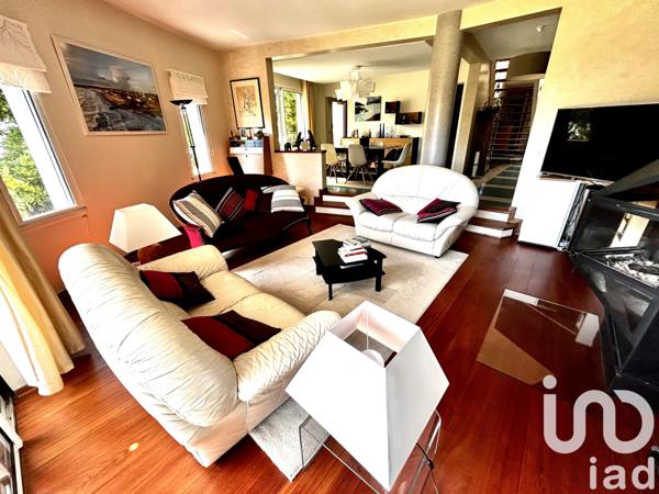 Maison à vendre 10 pièces 250 m² Lons