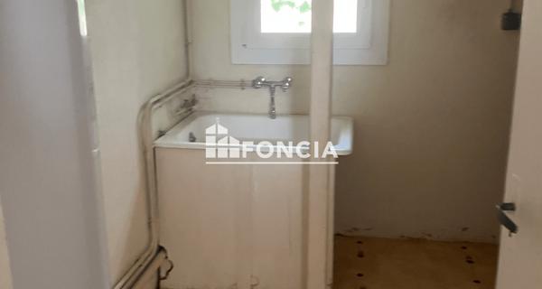 À vendre Maison 3 pièces 74.24 m² - La Rochefoucauld-en-angoumois 16110