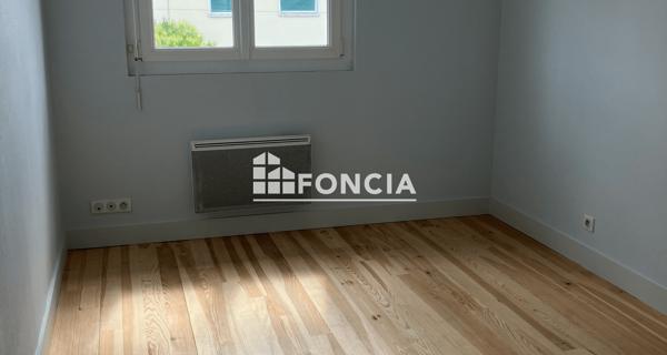 À vendre Maison 3 pièces 74.24 m² - La Rochefoucauld-en-angoumois 16110