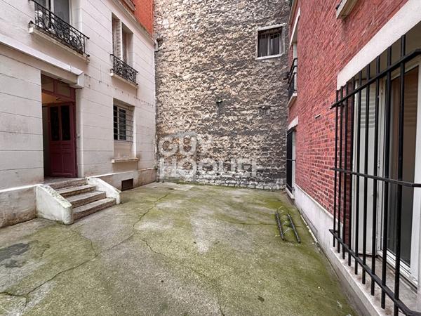 MAIRIE DE SAINT OUEN Studio 17 m2