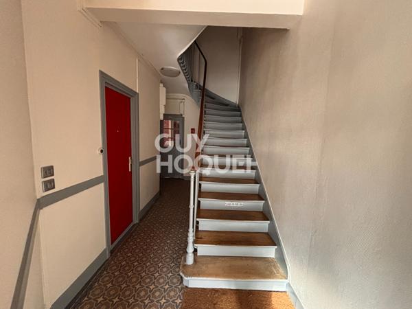 MAIRIE DE SAINT OUEN Studio 17 m2