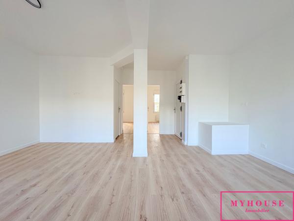 Appartement
                                                                                                                                                                                                                                                                                                                        3 pièce(s)                                                                                                                                                                                                          2 chambre(s)                                                                                                                                                                                                          50.22  m²