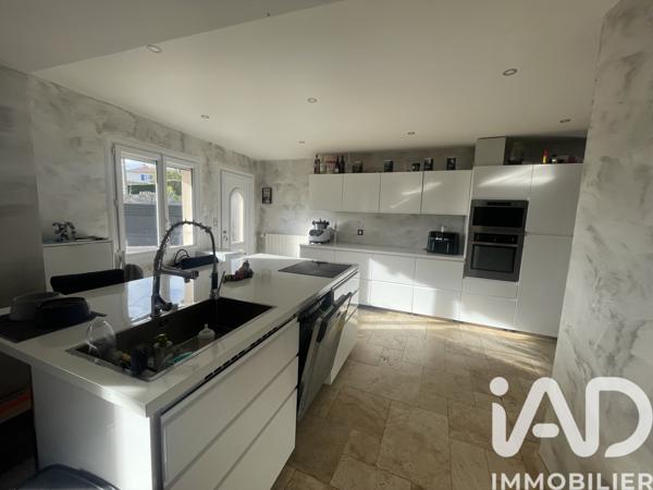 Maison à vendre 5 pièces 225 m² Peaugres