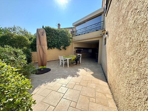 Maison La Roque D Antheron 8 pièce(s) 233 m2