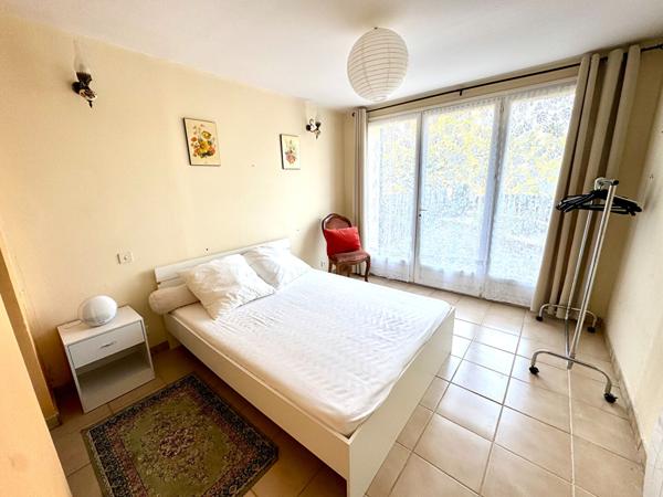 Maison La Roque D Antheron 8 pièce(s) 233 m2