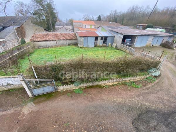 SAINT VARENT Plain pied Maison 4 pièces