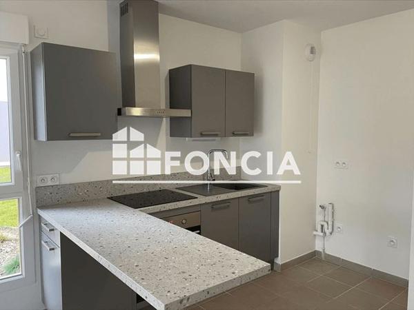 Location Appartement 3 pièces 67.2 m² - 4 RUE DU 13 JUILLET 1972 Le Pont De Claix 38800