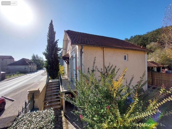 Maison de ville à vendre à Le Bugue en Dordogne (24260), ref : 18113/80