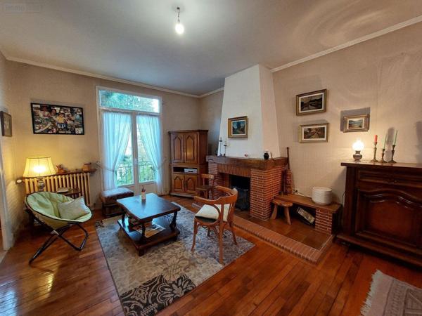 Maison de ville à vendre à Le Bugue en Dordogne (24260), ref : 18113/80