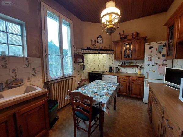 Maison de ville à vendre à Le Bugue en Dordogne (24260), ref : 18113/80