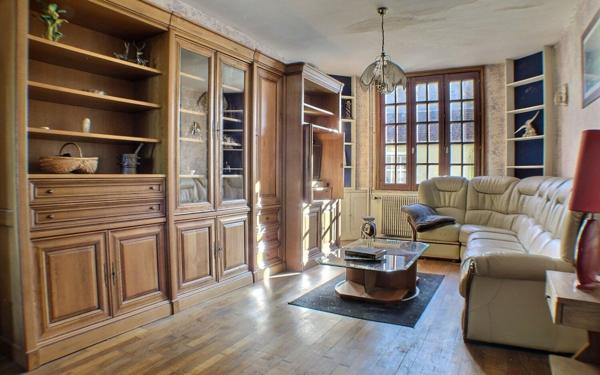 Maison à vendre    5 pièces •  Lacanche