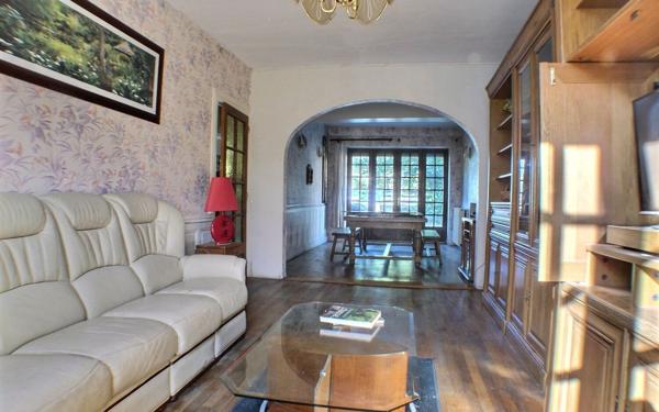 Maison à vendre    5 pièces •  Lacanche