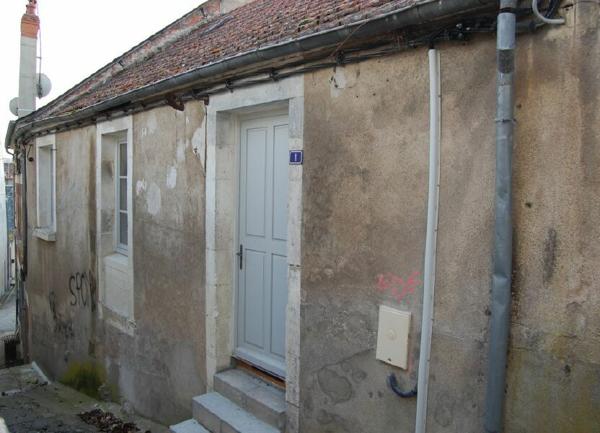 Appartement à louer    2 pièces •  Saint-Satur