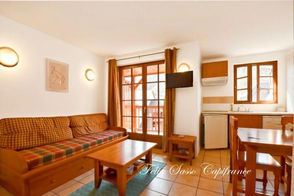 CAUTERETS (65), superbe T2 BIS d'une surface au sol de 41.72 m2 avec vue panoramique sur les montagnes - Résidence avec piscine