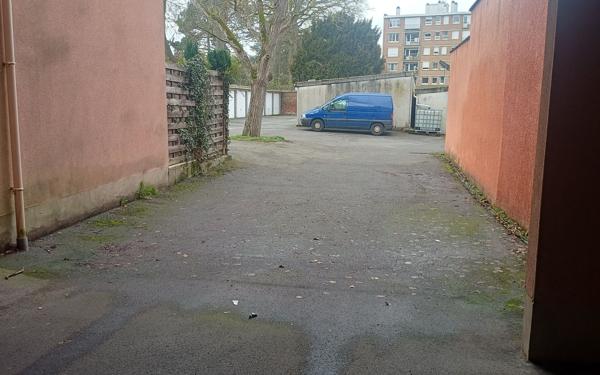 Stationnement à louer    16 m2 Hazebrouck