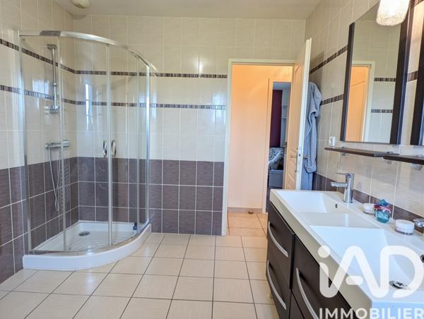 Maison à vendre 6 pièces 150 m² Châteaumeillant