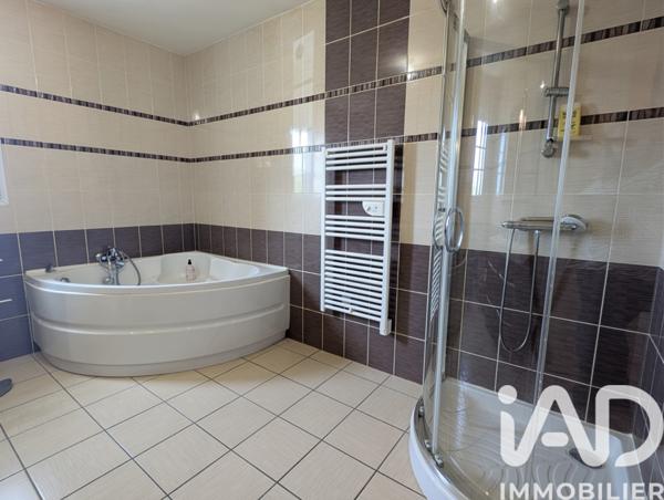 Maison à vendre 6 pièces 150 m² Châteaumeillant
