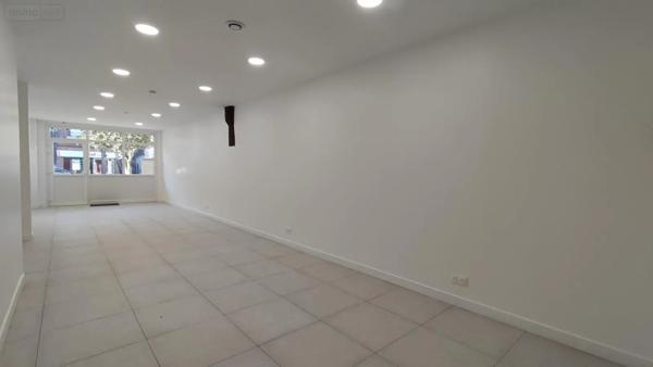 Location - Fonds et/ou murs commerciaux Saint-André-de-l'Eure 27220 2 pièces 66 m 2 66 m 2