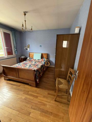 Saint-Doulchard (18230) EN EXCLUSIVITÉ SUR SAINT-DOULCHARD Maison trois chambres