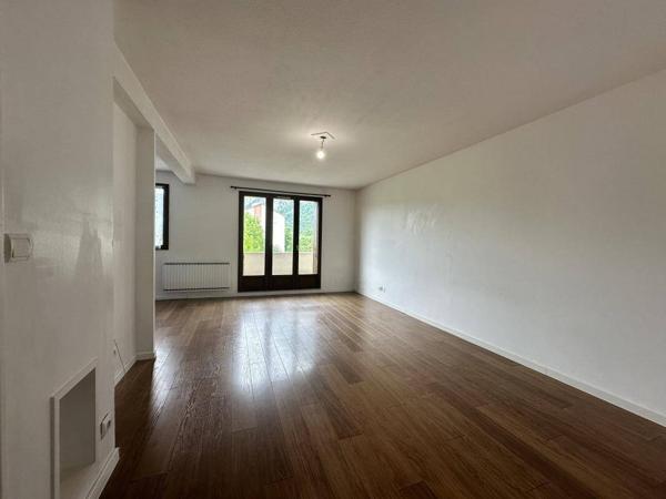 Appartement 4 pièces                                        - 38360 Sassenage Réf : 5492