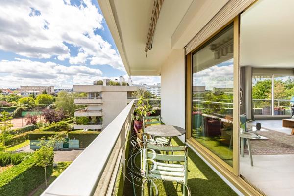 Boulogne-Billancourt, Appartement 1 Chambre -  79 m² à vendre