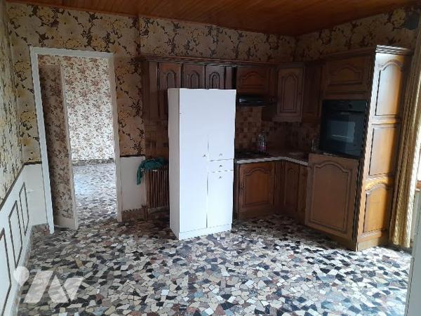 Faites revivre cette maison individuelle située dans un quartier calme.