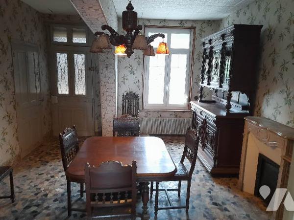 Faites revivre cette maison individuelle située dans un quartier calme.