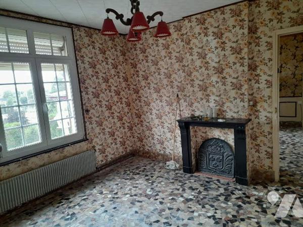 Faites revivre cette maison individuelle située dans un quartier calme.