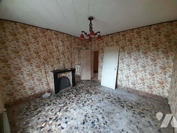 Faites revivre cette maison individuelle située dans un quartier calme.