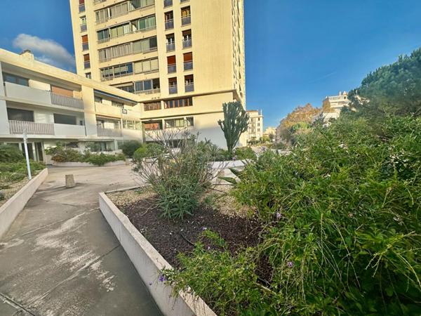 Toulon Claret - A 5 minutes à pied de la gare et à proximité du centre ville et axes autoroutiers - Appartement Toulon 3 pièces 73 m2 - Cave