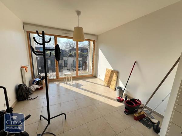 Appartement à louer 2 pièces 40.8m² Chaville (92370)