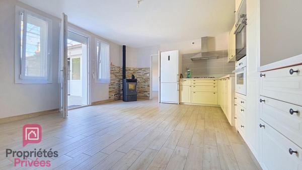 Maison de ville de 95m2 entièrement rénovée avec jardin de plus de 600 m²