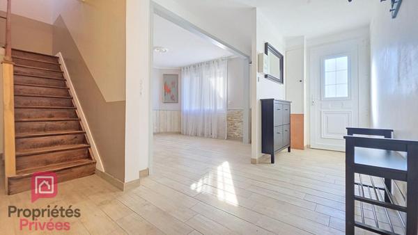 Maison de ville de 95m2 entièrement rénovée avec jardin de plus de 600 m²