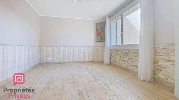 Maison de ville de 95m2 entièrement rénovée avec jardin de plus de 600 m²