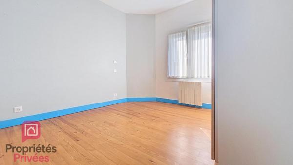 Maison de ville de 95m2 entièrement rénovée avec jardin de plus de 600 m²